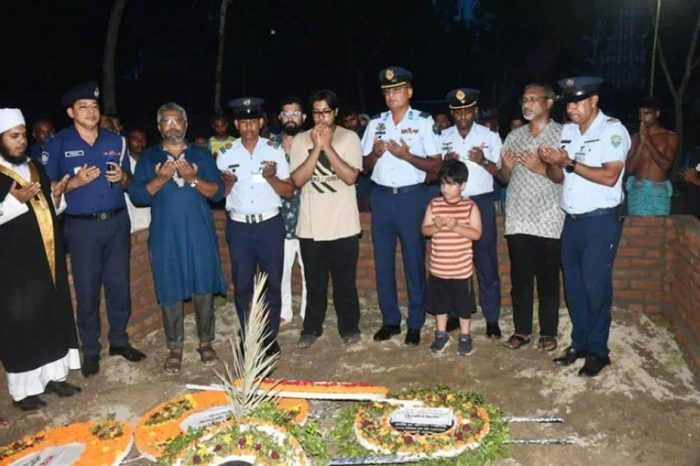 মাইলস্টোনের শিক্ষিকা মেহরীন চৌধুরীর সমাধিতে বিমান বাহিনীর শ্রদ্ধা নিবেদন