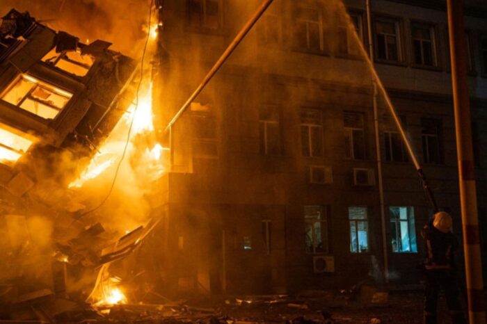 ইউক্রেনের দক্ষিণাঞ্চলের ওদেসায় রাশিয়ার হামলা জোরদার, বিদ্যুৎবিচ্ছিন্ন লাখো মানুষ