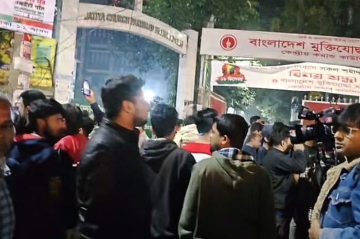 নিউ ইস্কাটনে ফ্লাইওভার থেকে ককটেল নিক্ষেপ, এক যুবকের মৃত্যু