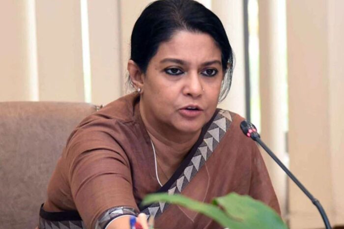 আইপিএল সম্প্রচার বন্ধের আইনি ভিত্তি পর্যালোচনায় সরকার