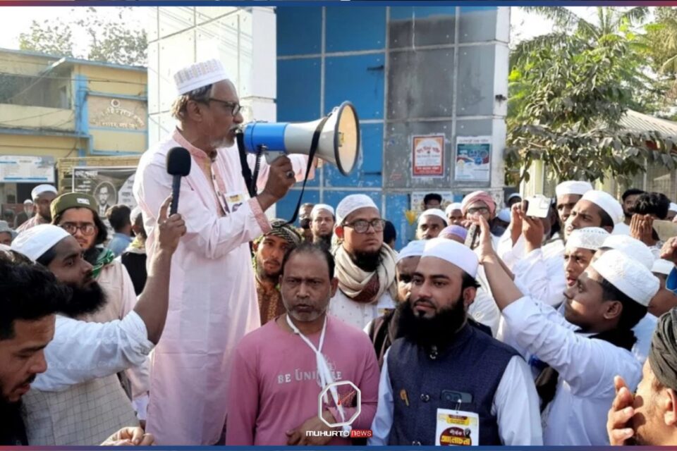 প্রচার শেষে ‘হাতপাখা’ প্রতীকের কর্মীকে পিটিয়ে আইফোন ছিনতাই!