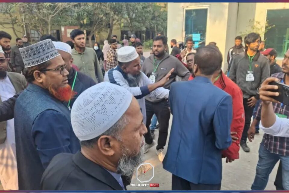 খুলনায় ভোটকেন্দ্রে ধাক্কাধাক্কিতে বিএনপি নেতার মৃত্যু