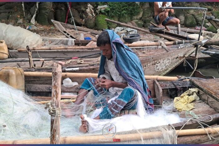 মাছ ধরার নিষেধাজ্ঞা শেষ: মধ্যরাত থেকেই নামছেন অর্ধলাখ জেলে