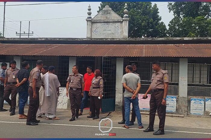 খুলনায় মসজিদে ঢুকে দুই মুসল্লিকে গুলি, এলাকায় চরম আতঙ্ক