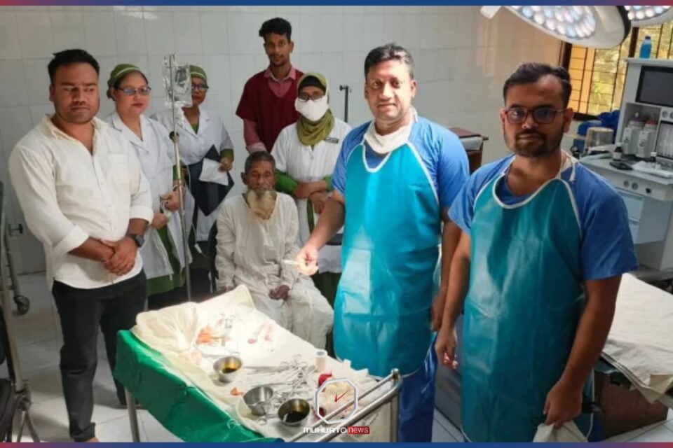 ৫৫ বছর পর বৃদ্ধের শরীর থেকে বের হলো একাত্তরের বুলেট